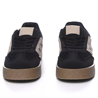 Sneakers Noires à Détail Beige et Semelle Texturée | Confort & Style